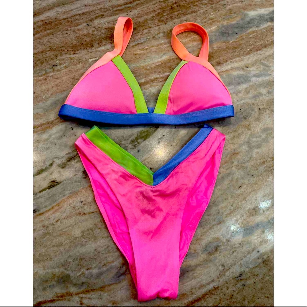 OneOne swimwear bikini